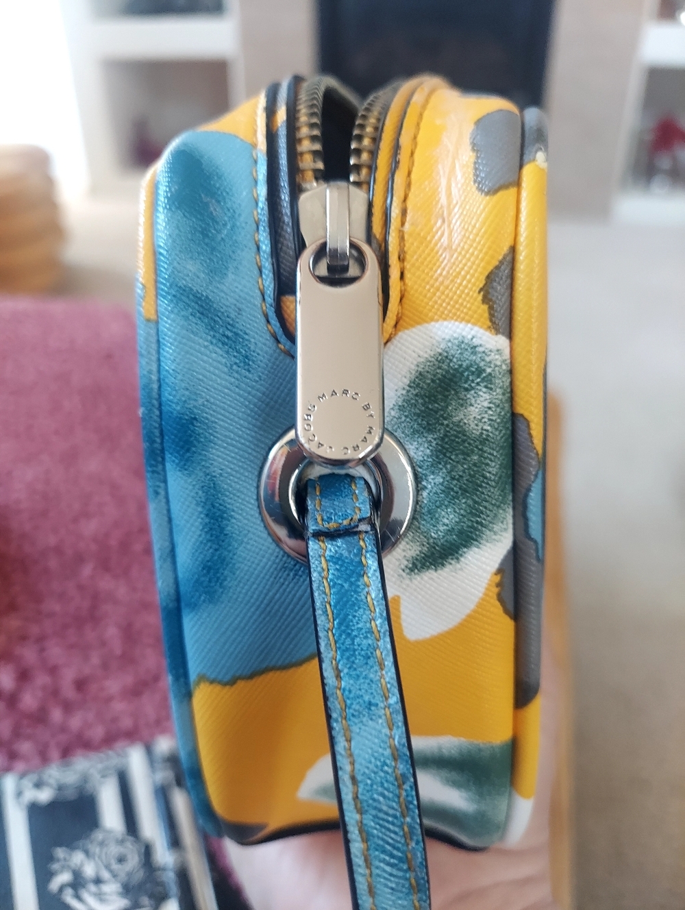 Marc By Marc Jacobs Floral Crossbody/Camera Bag - Picture 11 of 12